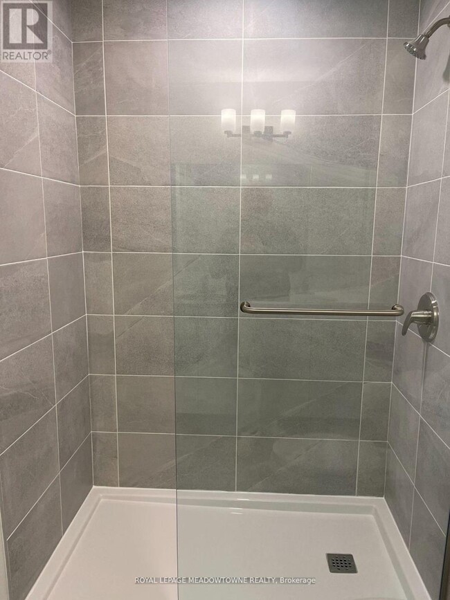 Building Photo - 19 West Street N