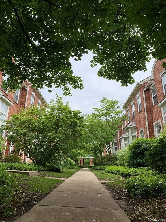 Foto del edificio - 180 Georgetown Square S