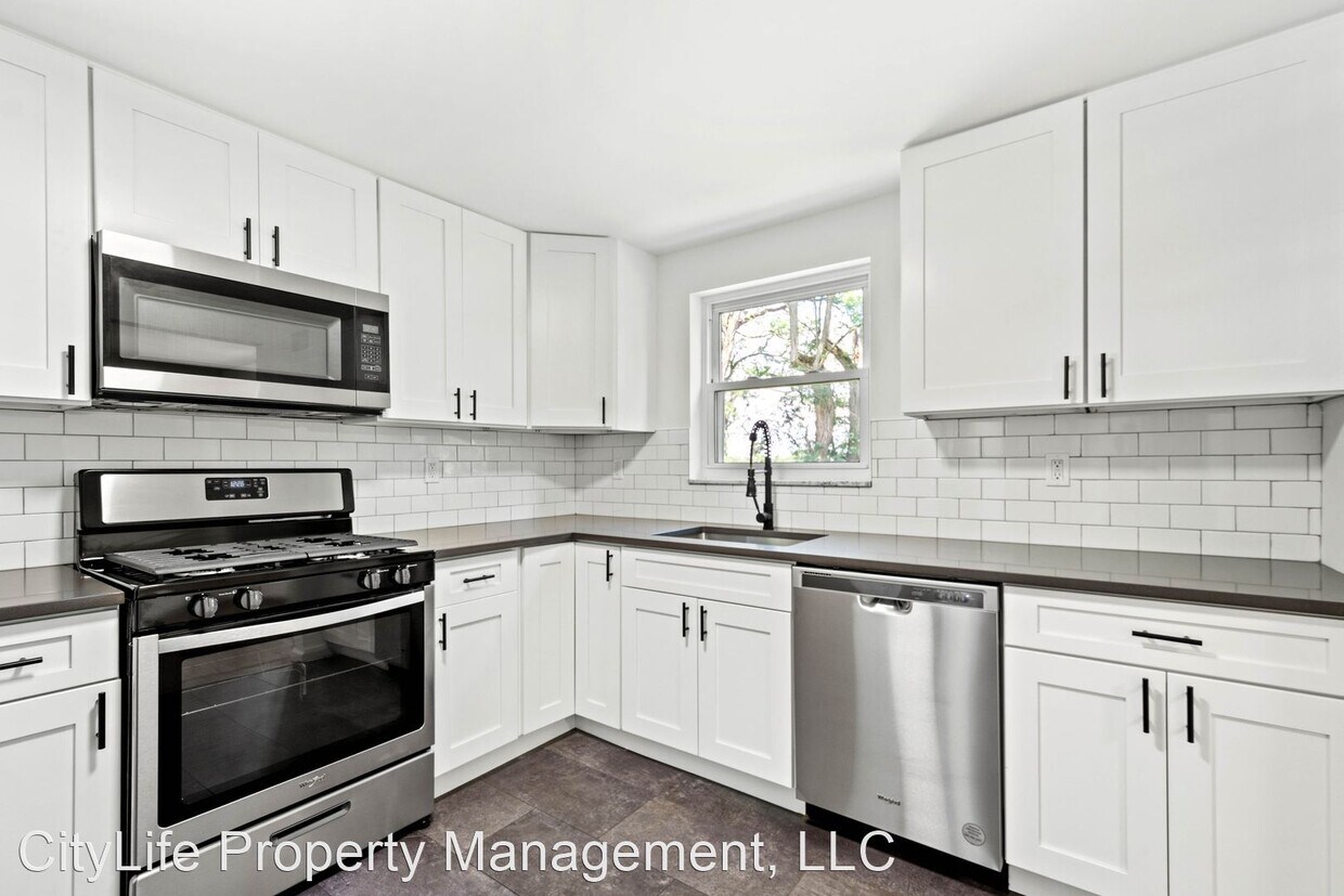 Primary Photo - 3 br, 1 bath House - 641 Brinwood Avenue