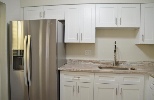 Foto del edificio - 260 NW 19th St