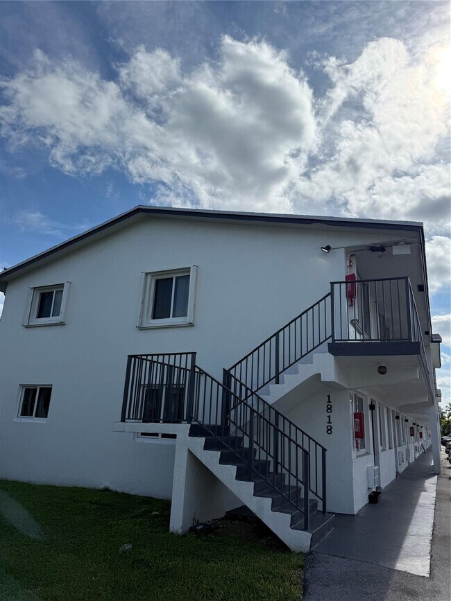 Foto del edificio - 1818 E Oakland Park Blvd