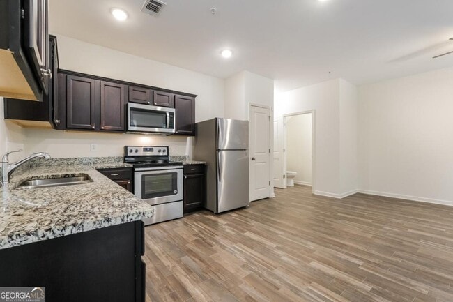 Building Photo - 1841 Millstream Hollow
