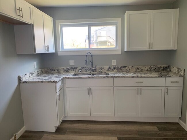 Building Photo - Beautiful Home Completely Remodel!