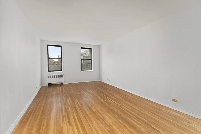 Building Photo - Newly Renovated 1Bed 1Bath