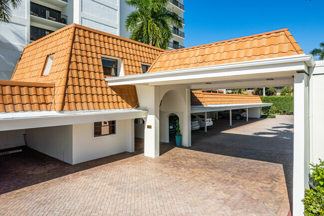 Building Entrance - Gulf View Beach Club