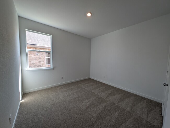 Foto del edificio - 325 Texas Trl