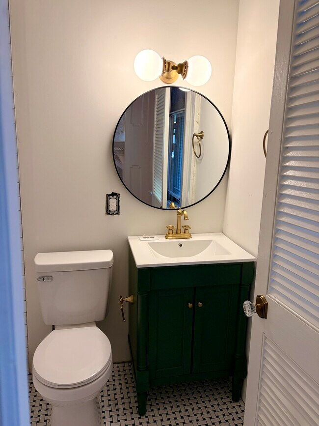 Foto del edificio - 3511 Baring St