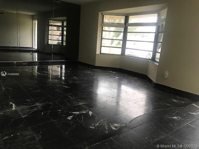 Foto del edificio - 9700 SW 104th Ct