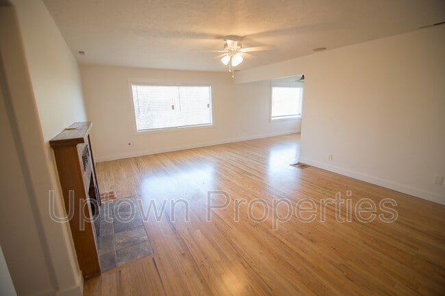 Building Photo - 12009 SW 64th Ave