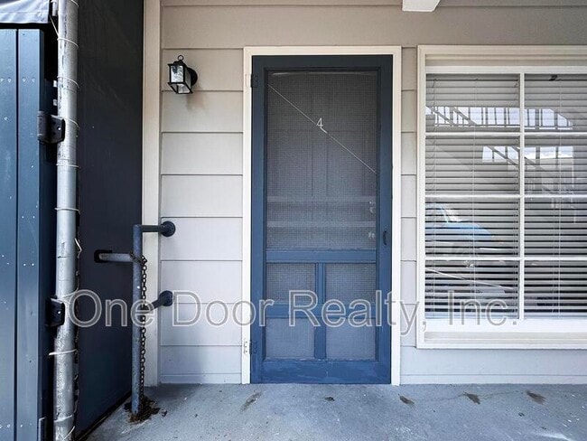 Photo - 732 Scotland St Apartment