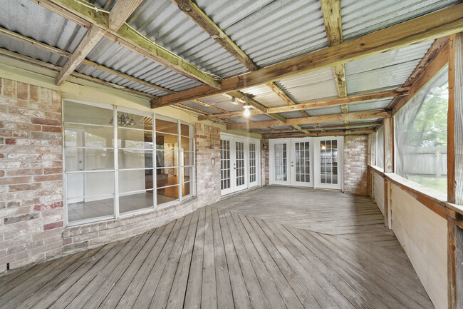 Building Photo - 16727 Royal Mile Ln