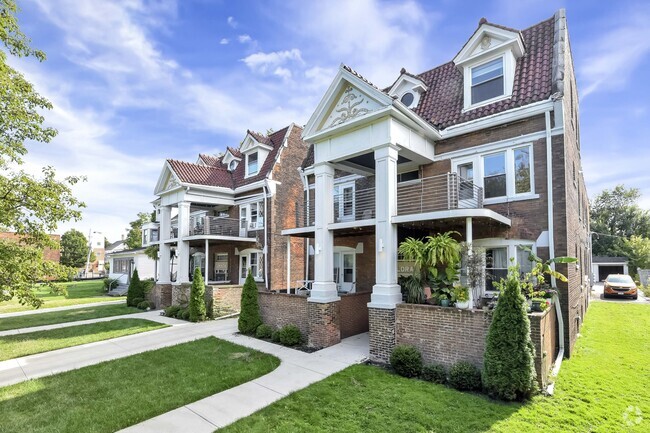 Building Photo - Detroit Manor Apartments