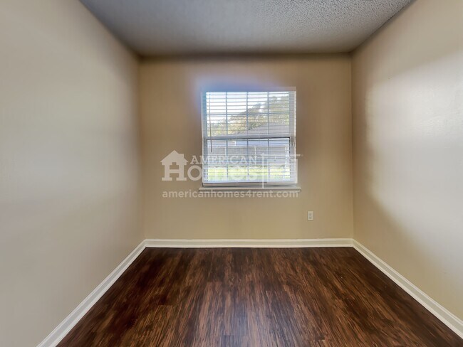 Foto del edificio - 2949 Biloxi Trail