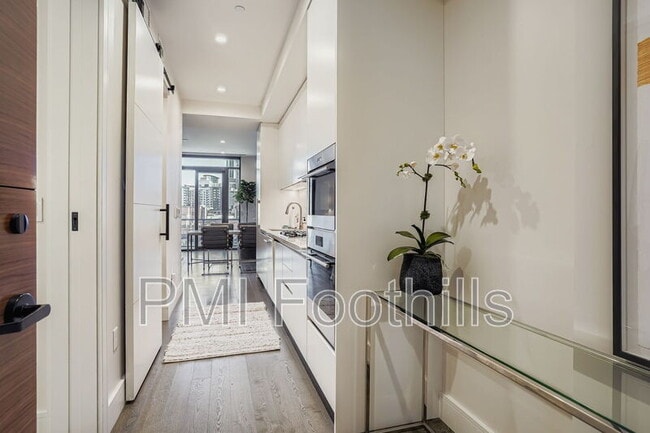 Building Photo - 1901 Wazee St