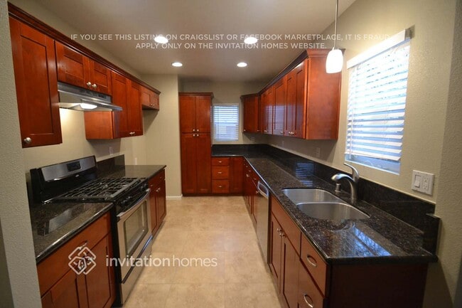 Building Photo - 7116 Linda Vista Dr