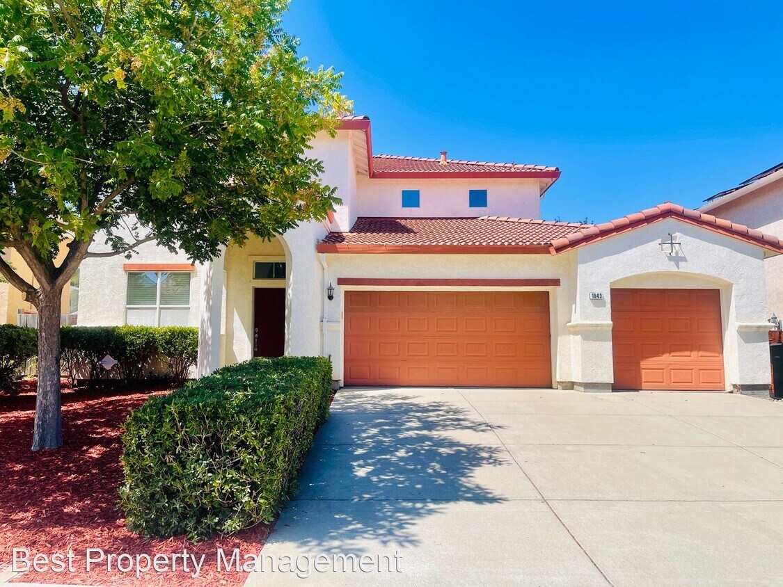 Primary Photo - 4 br, 3 bath House - 1843 Crown Peak Way