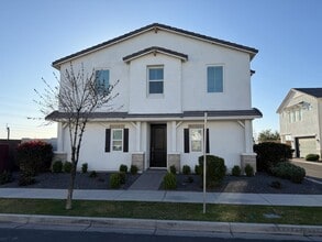 Building Photo - 5552 S Dillon