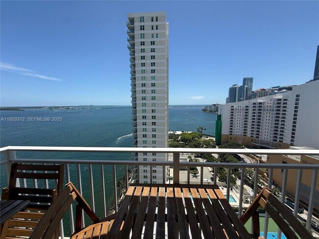 Foto del edificio - 770 Claughton Island Dr