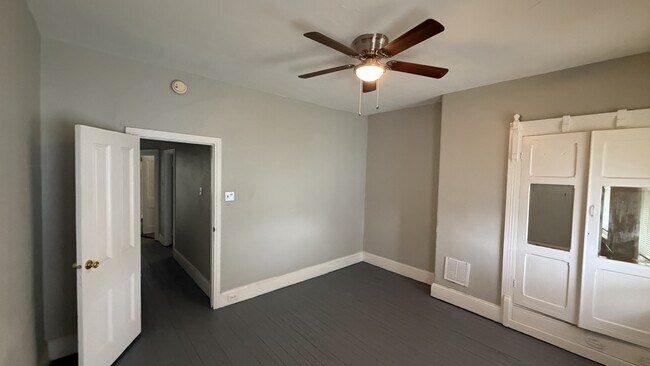 Photo - 2554 N Bouvier St House