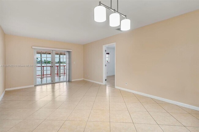 Foto del edificio - 5711 SW 24th Ave