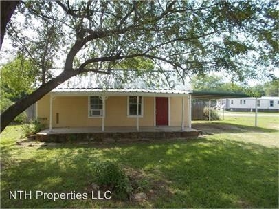 Primary Photo - 2 br, 1 bath House - 653 N Main St