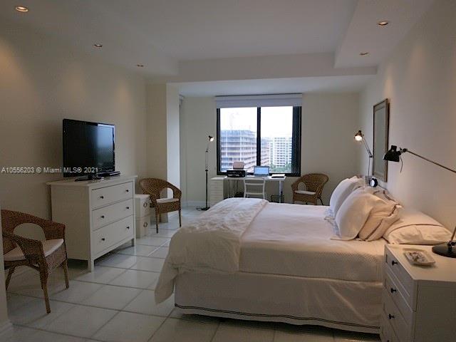 Building Photo - 201 Crandon Blvd
