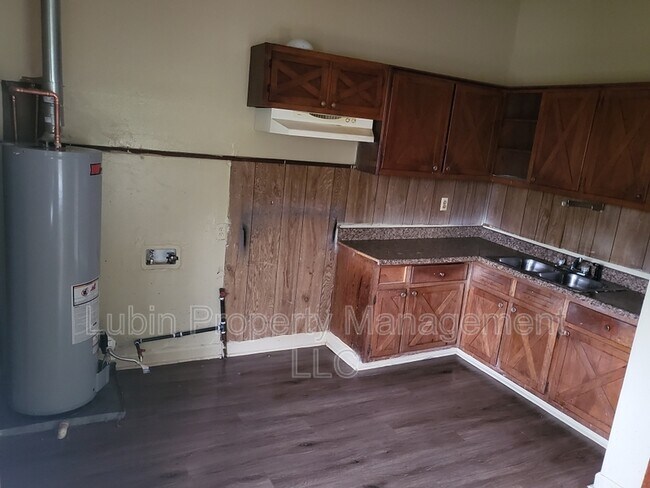 Foto del edificio - 1326 Oak St