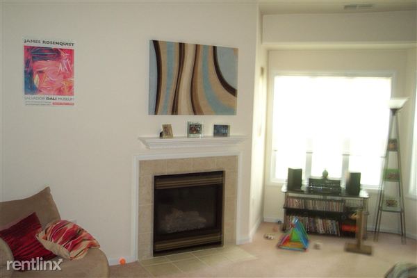 Building Photo - 3320 Mulberry Ln