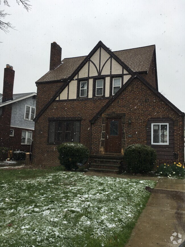 East Shore Park Apartments under 1,500 Cleveland, OH 3 Rentals