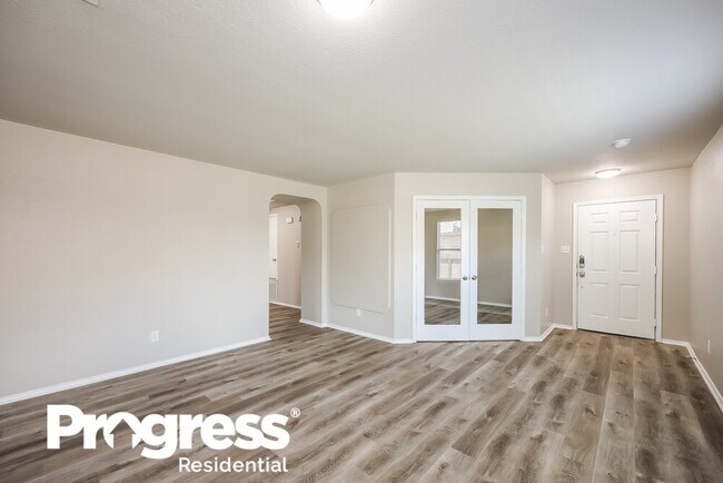 Building Photo - 13510 Sundance Scape