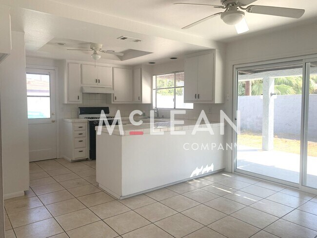 Foto del edificio - Pet Friendly Palm Desert Home