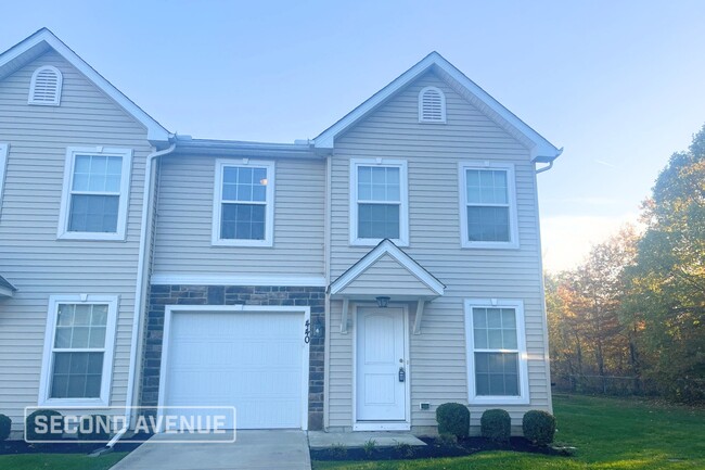 Building Photo - 440 Station 44 Pl