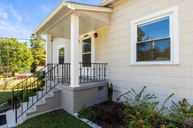 Foto del edificio - 10060 Central Dr