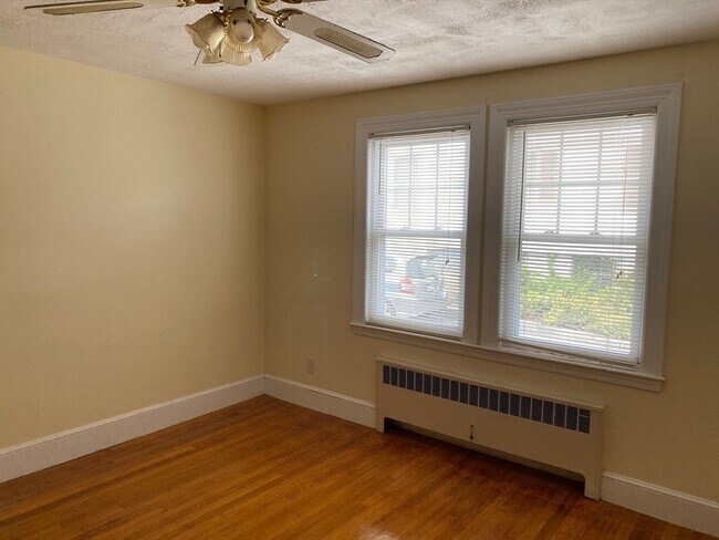 Building Photo - 460A Highland Ave