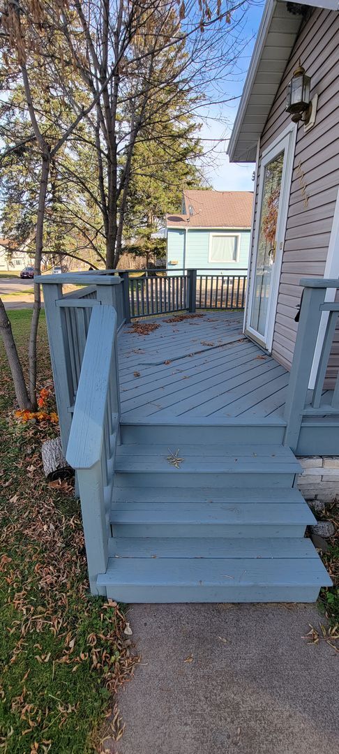 Foto del edificio - AVAILABLE Now - 3 Bed Home in Cloquet w/3 ...