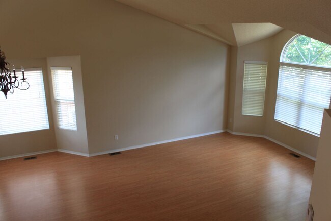 Building Photo - 8236 Radclff Drive