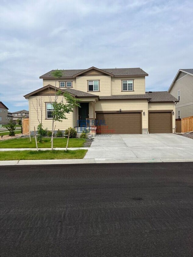 Foto principal - 10879 Hayloft St
