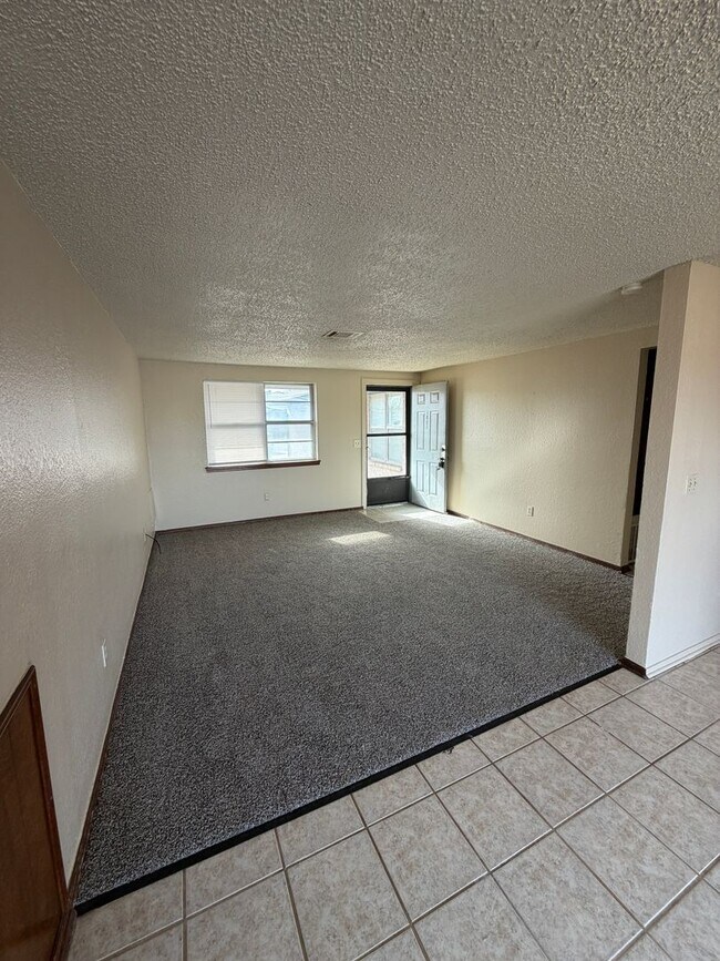 Foto del edificio - Charming 2 Bed, 2 Bath Home Near OCCC!