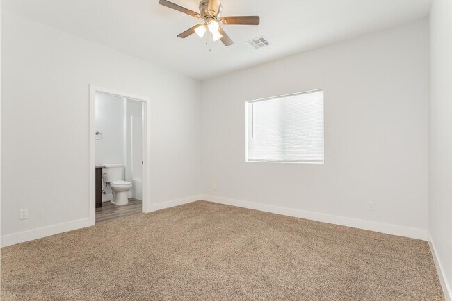 Foto del edificio - 1701 S Dandelion St