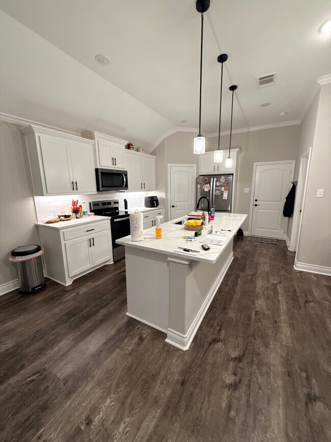 Foto del edificio - 601 Moseley Ln