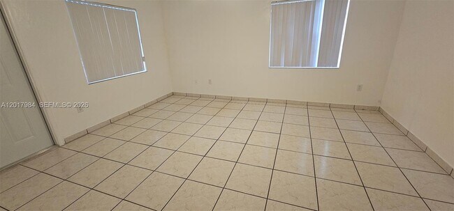 Foto del edificio - 4776 E 10th Ave