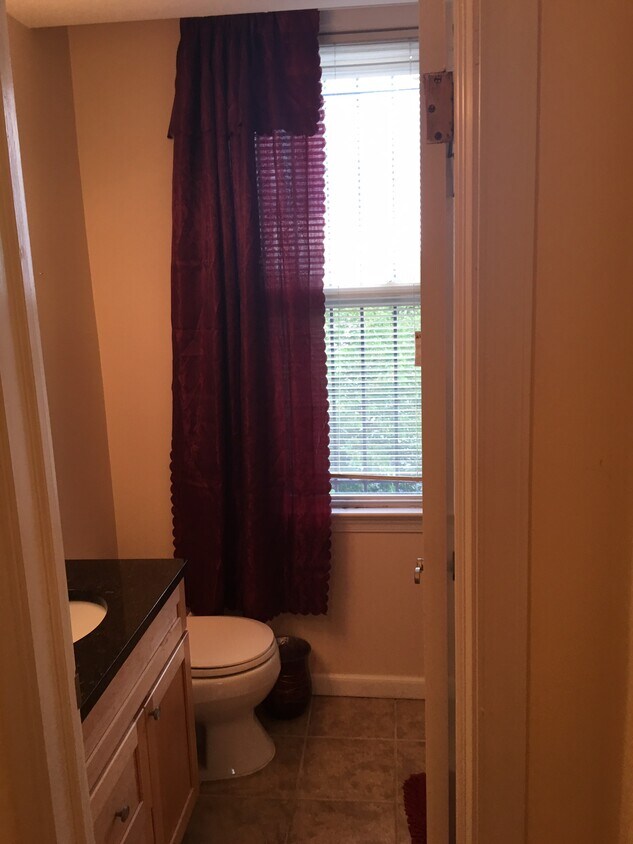 Primary Photo - 308 C St NE