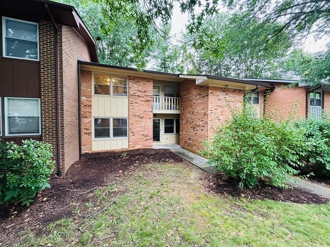 2 Bedroom 1 Bath Condo - 2 Bedroom 1 Bath Condo