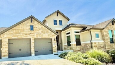 Building Photo - 211 Corazon