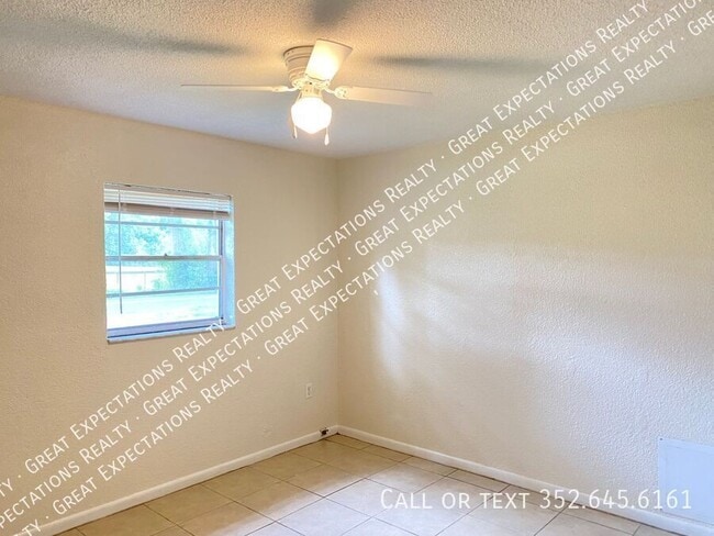 Foto del edificio - 1884 NE 77th St