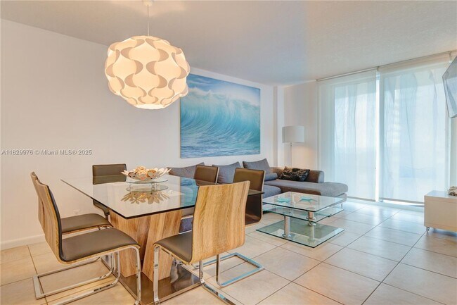 Foto del edificio - 9195 Collins Ave