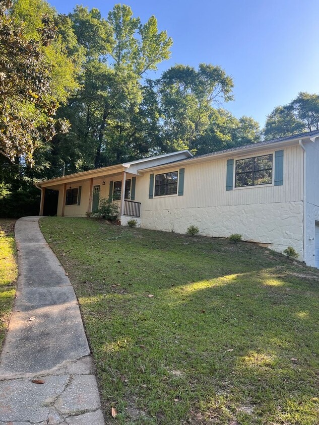 Primary Photo - 185 Hickory Tree Ln