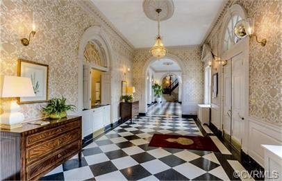 Foto del edificio - 5621 Cary Street Rd