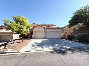 Building Photo - 10621 Olivebranch Ave