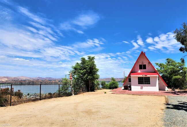 Building Photo - 1 br, 1.5 bath House - 30700 Ortega Highway